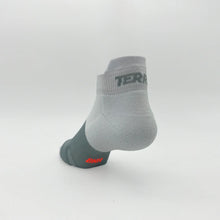Cargar imagen en el visor de la galería, Medias Tobilleras Deportivas White BNH Hermes Socks 3 pack
