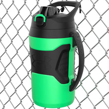 Cargar imagen en el visor de la galería, Termo Under armour Playmaker 64oz (2 Litros) Verde/Negro