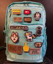 Cargar imagen en el visor de la galería, LEADER BAG 30 LTS BLACK AGUA MARINOA (PARCHES NO INCLUIDOS)