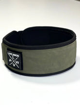 Cargar imagen en el visor de la galería, CINTURÓN CON PARCHE - VERDE MILITAR