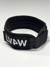 Cargar imagen en el visor de la galería, CINTURÓN LIVE4WOD CON PARCHE ESCARCHADO NEGRO
