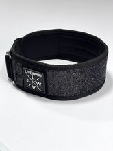 Cargar imagen en el visor de la galería, CINTURÓN LIVE4WOD CON PARCHE ESCARCHADO NEGRO
