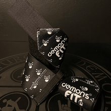 Cargar imagen en el visor de la galería, ELASTIC WRIST WRAPS SKULLS LABS
