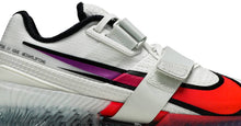 Cargar imagen en el visor de la galería, Nike Romaleos 4 SE DAMA Pale Ivory/Hyper Violet
