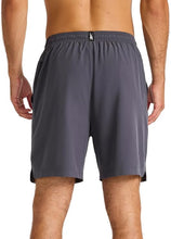 Cargar imagen en el visor de la galería, Pantaloneta Reebok Glider Running 7"  Hombre | Stretch | Regular Fit |  Gris

