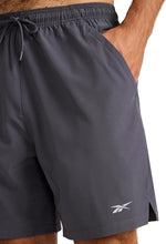 Cargar imagen en el visor de la galería, Pantaloneta Reebok Glider Running 7"  Hombre | Stretch | Regular Fit |  Gris
