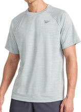 Cargar imagen en el visor de la galería, Reebok Chinois Camiseta Dry Fit Hombre Verde Jaspeado | Manga Corta | Regular Fit
