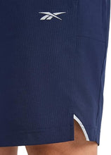 Cargar imagen en el visor de la galería, Pantaloneta Reebok  Training 7"  para Hombre Azul oscuro
