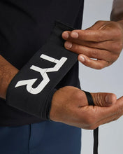 Cargar imagen en el visor de la galería, TYR Wraps - Solid (muñequeras fijas) Negro - Blanco
