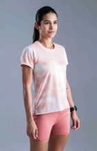 Cargar imagen en el visor de la galería, CAMISETA WOMAN ESSENCE
