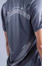 Cargar imagen en el visor de la galería, CAMISETA WOMEN REFLEX IRON
