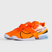 Cargar imagen en el visor de la galería, NIKE ROMALEOS 4 – Naranja/Blanco Caballero**⚠️ ** NO APLICA CAMBIO POR TALLA
