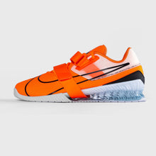 Cargar imagen en el visor de la galería, NIKE ROMALEOS 4 – Naranja/Blanco Caballero**⚠️ ** NO APLICA CAMBIO POR TALLA
