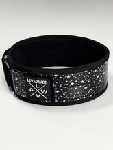 Cargar imagen en el visor de la galería, CINTURÓN CON PARCHE - ESTRELLAS

