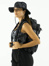 Cargar imagen en el visor de la galería, Morral Tactico NO RULES 40 LITROS Camuflado Oscuro
