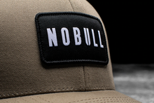Cargar imagen en el visor de la galería, Gorra Nobull CURVED-BRIM TRUCKER FALLEN ROCK (100% Original)
